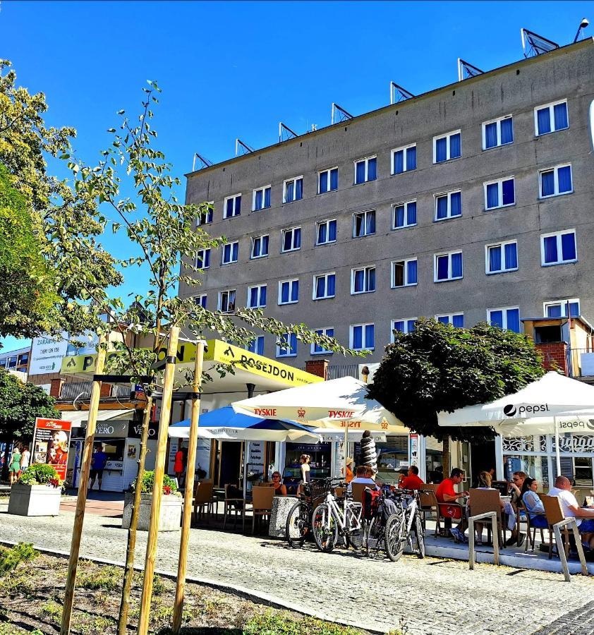 Posejdon Hostel Miedzyzdroje Exterior photo